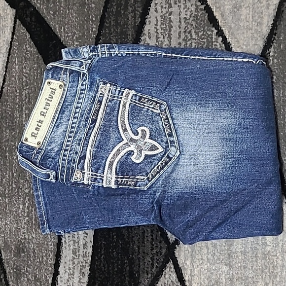 ROCK REVIVAL SEQUINS JULIE CROP DENIM JEAN - Picture 1 of 14